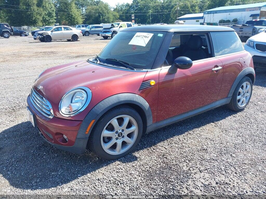 WMWMF33599TW72334 2009 MINI COOPER photo no. 2