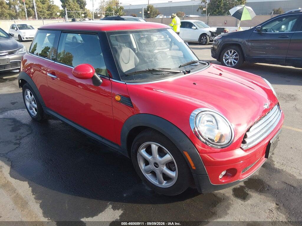 2010 MINI COOPER WMWMF3C52ATZ66985