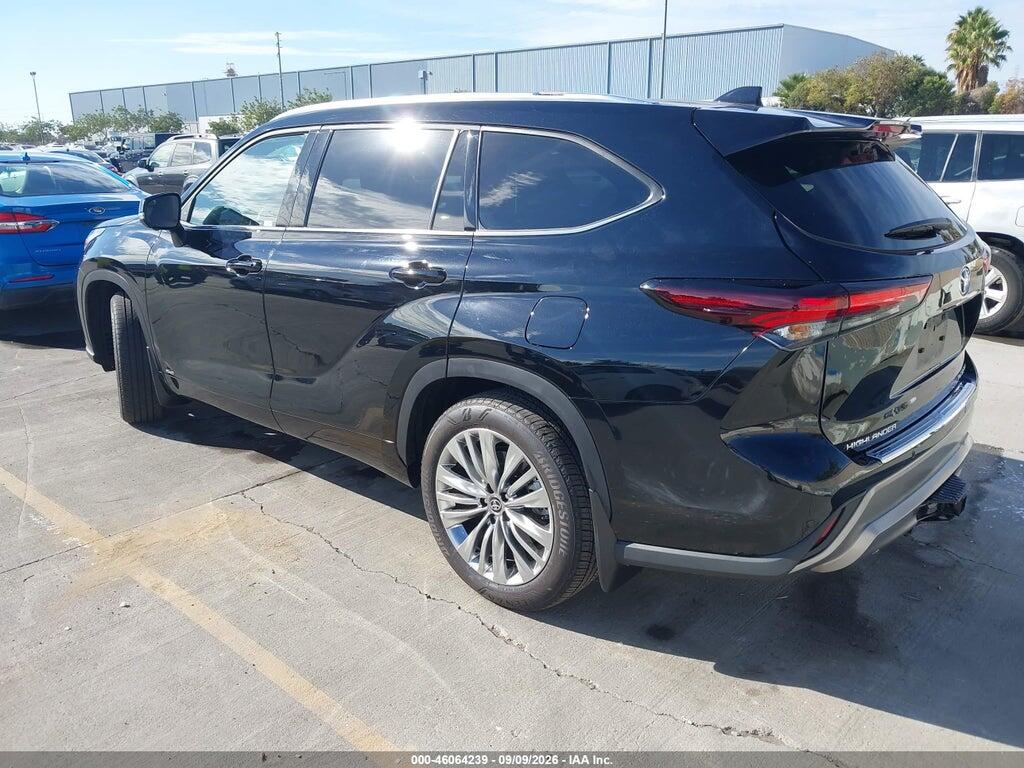 5TDEBRCH6TS723696 2026 TOYOTA HIGHLANDER photo no. 3