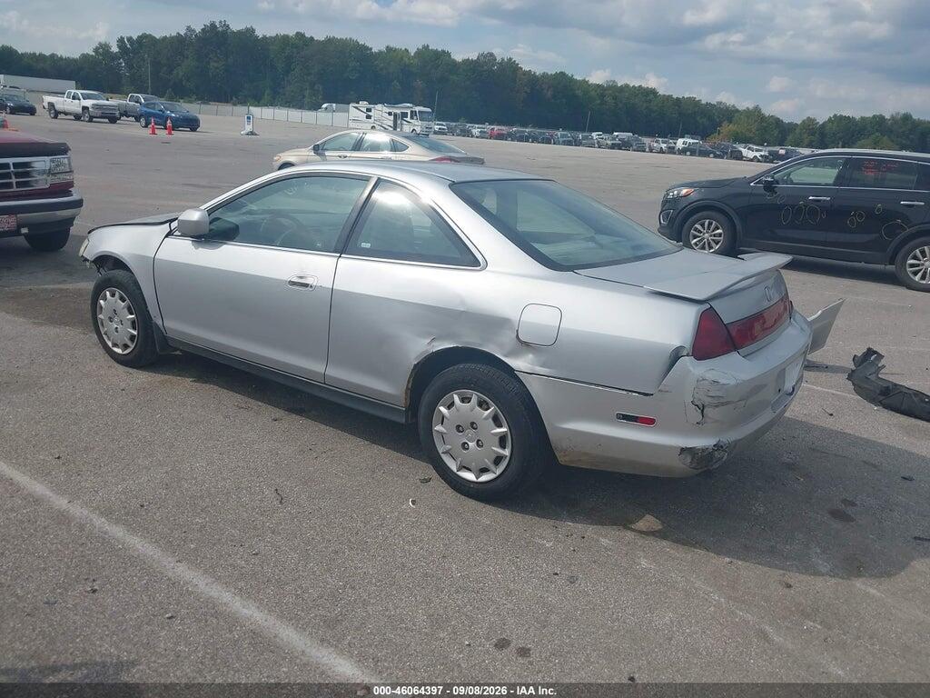 1HGCG32411A024928 2001 HONDA ACCORD photo no. 3