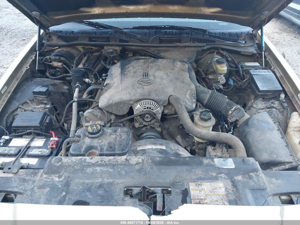 2FAFP74W6YX123902 2000 FORD CROWN VICTORIA photo no. 10