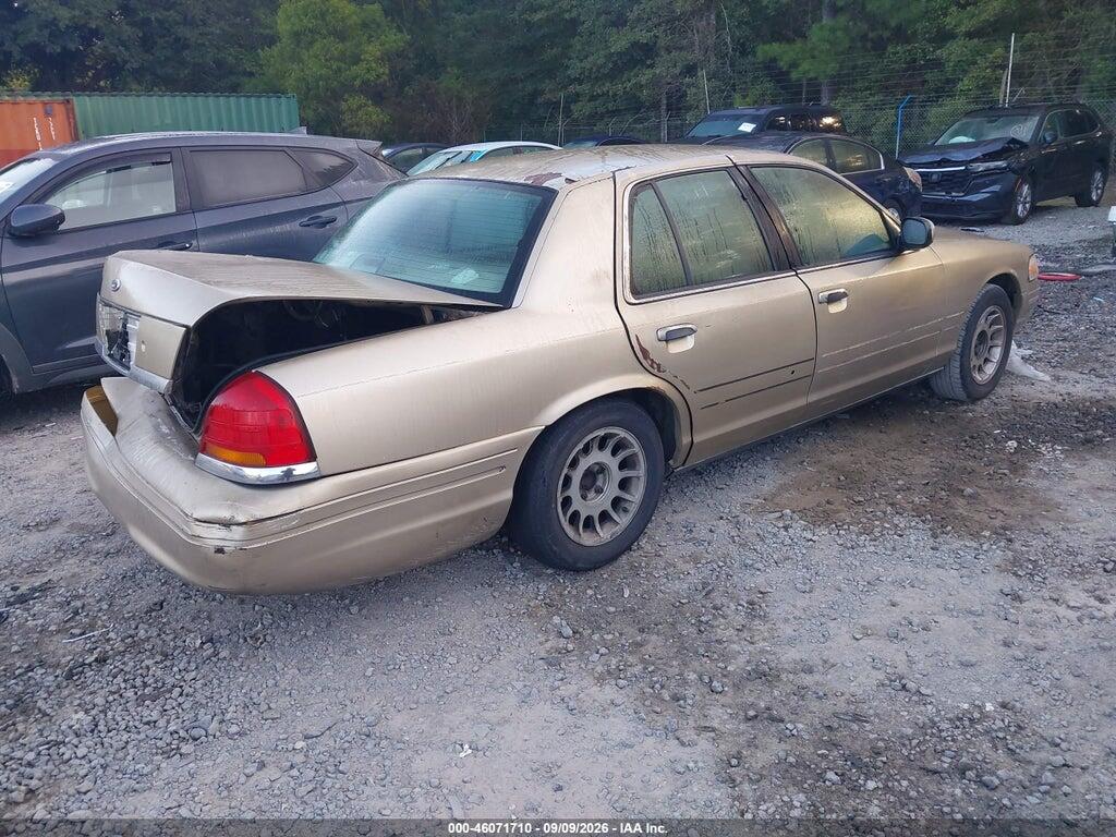 2FAFP74W6YX123902 2000 FORD CROWN VICTORIA photo no. 4