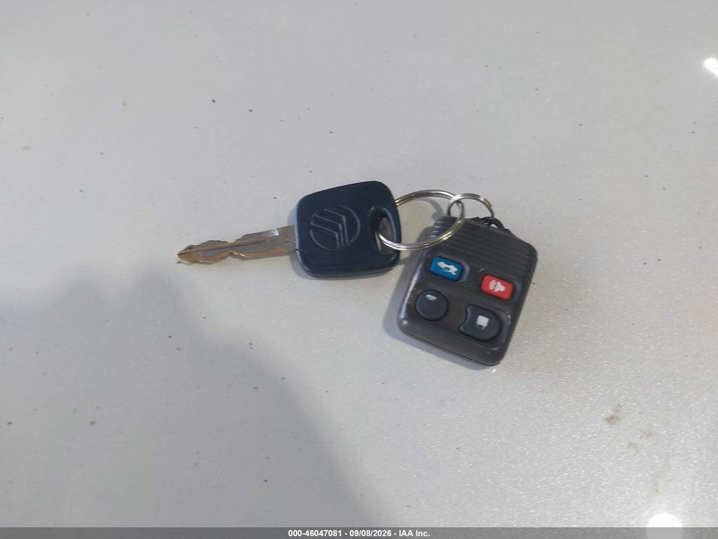 2MEFM74W31X648097 2001 MERCURY GRAND MARQUIS photo no. 11