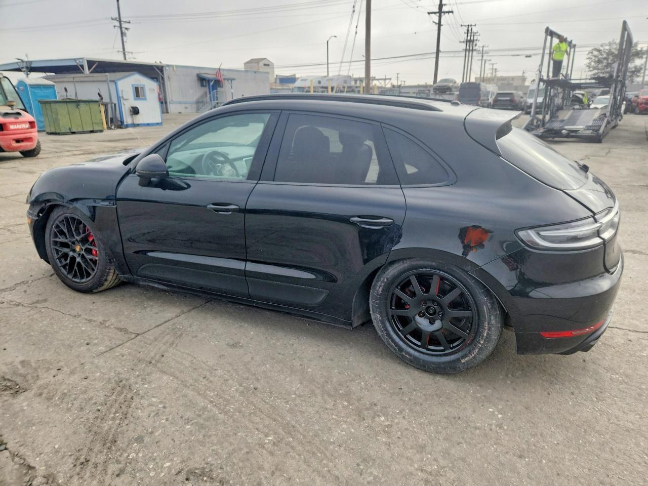 2021 PORSCHE MACAN GTS — Фото 2 из 13
