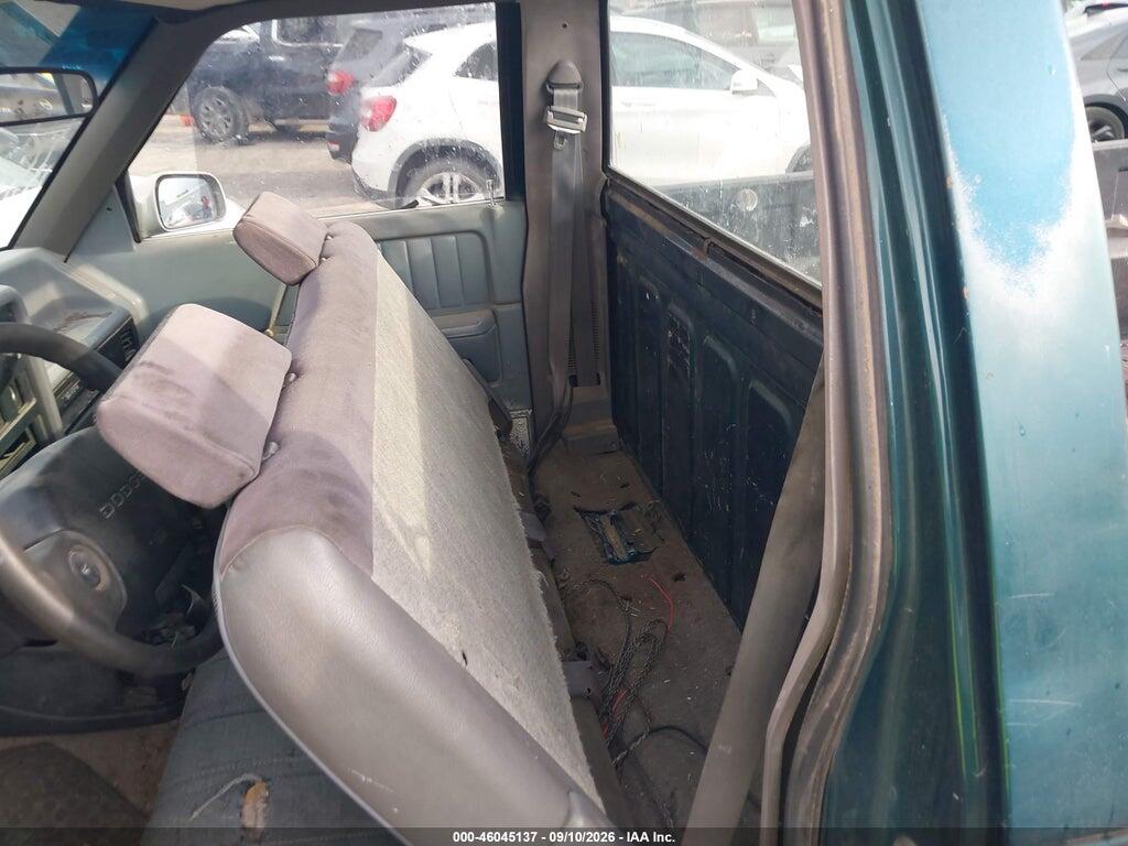 1B7FL26X8RS508588 1994 DODGE DAKOTA photo no. 8