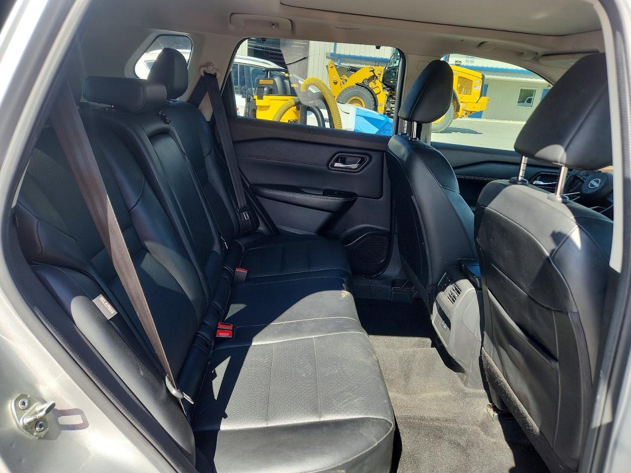 2023 NISSAN ROGUE SV — Фото 10 из 13