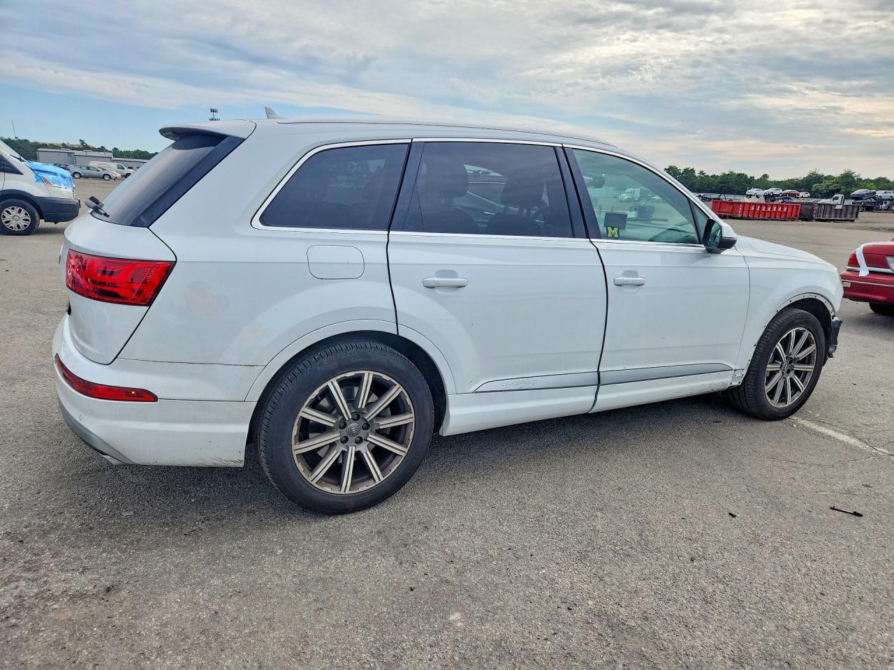 2019 AUDI Q7 PREMIUM PLUS — Фото 3 из 13