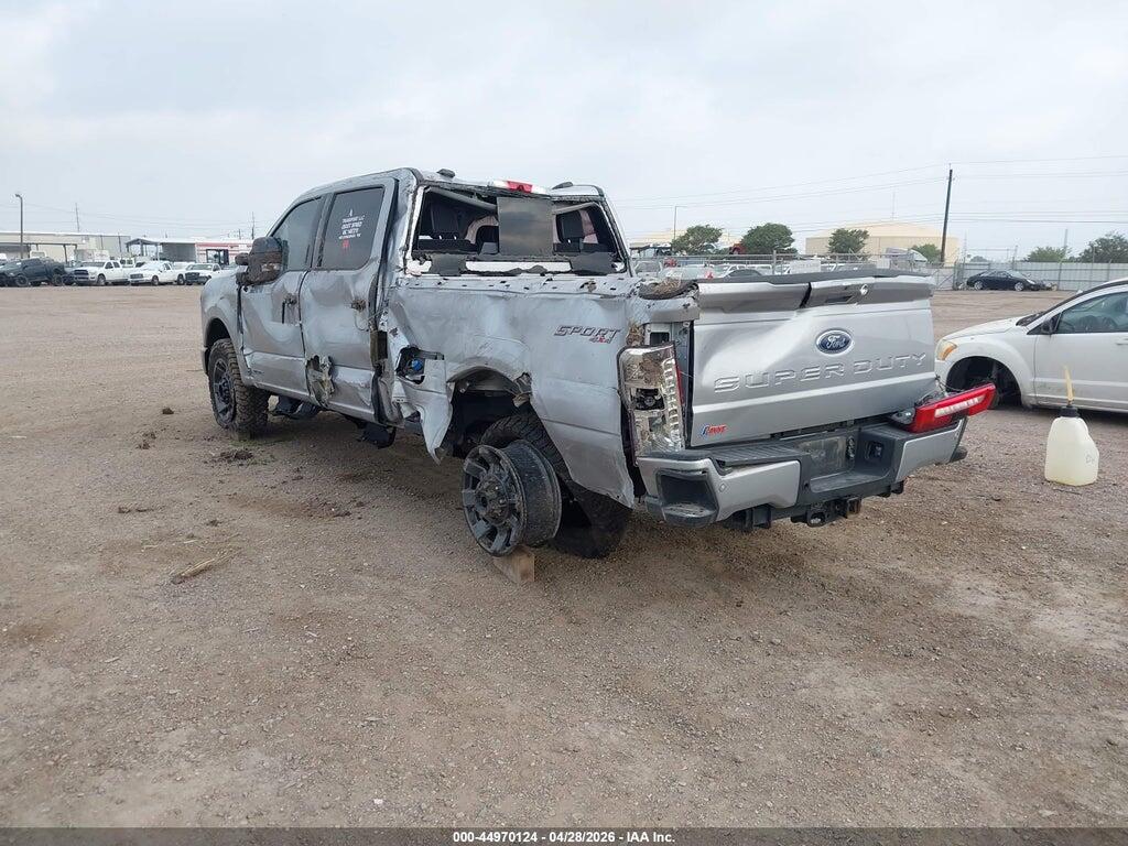 1FT8W2BT5REC33618 2024 FORD F-250 photo no. 3