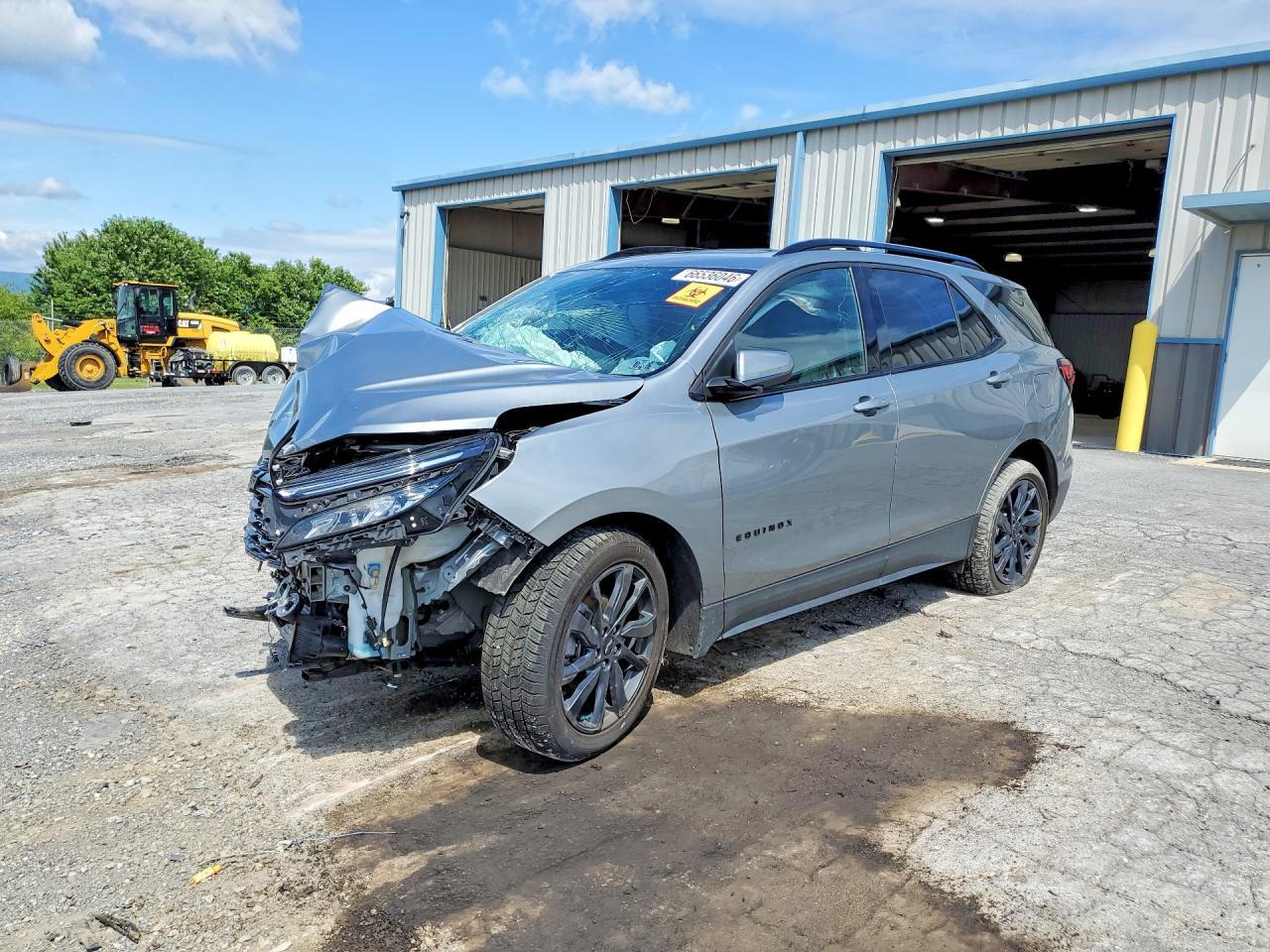 2024 CHEVROLET EQUINOX RS — Фото 2 из 16