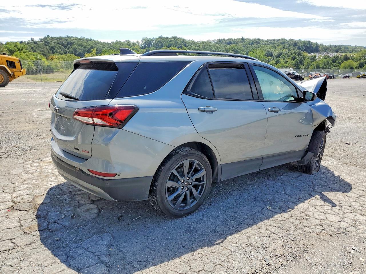 2024 CHEVROLET EQUINOX RS — Фото 6 из 16