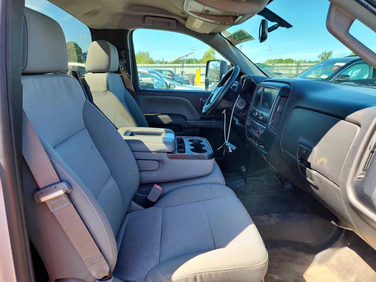 2016 CHEVROLET SILVERADO K1500 — Фото 10 из 12