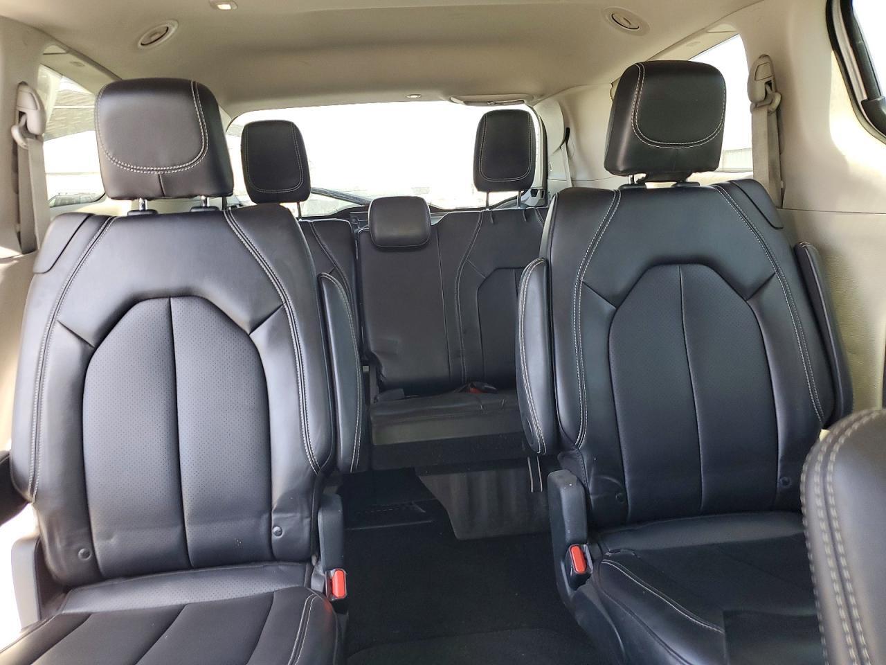 2024 CHRYSLER PACIFICA TOURING L — Фото 10 из 14