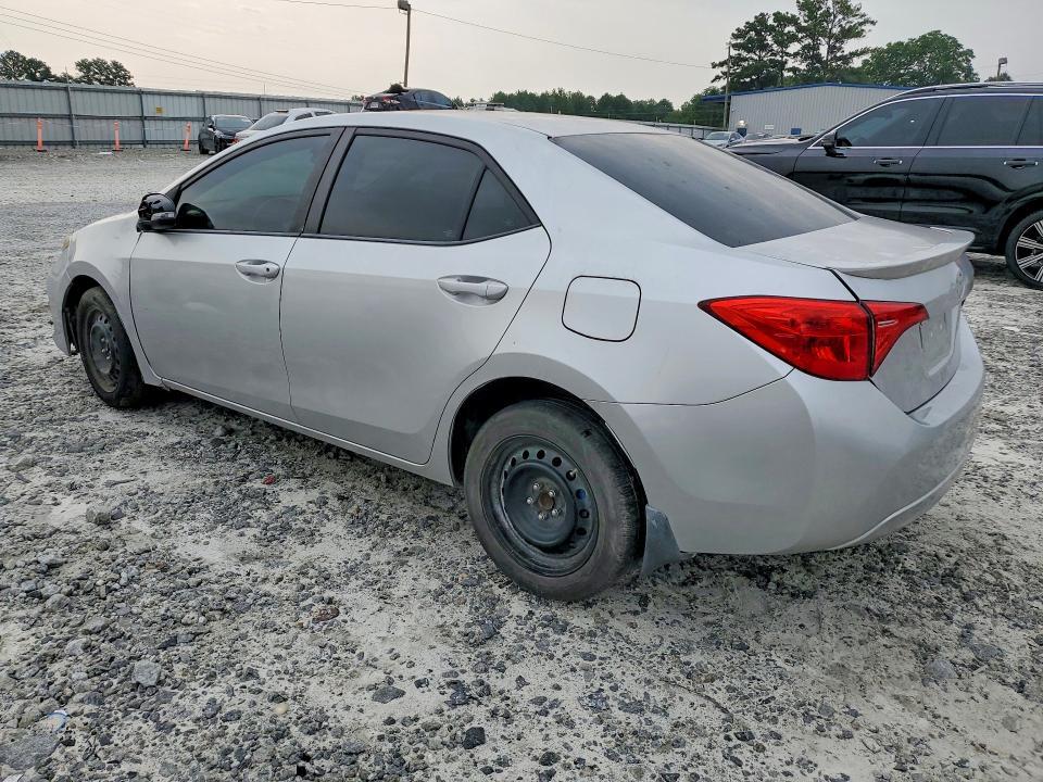 2019 TOYOTA COROLLA SE — Фото 2 из 12