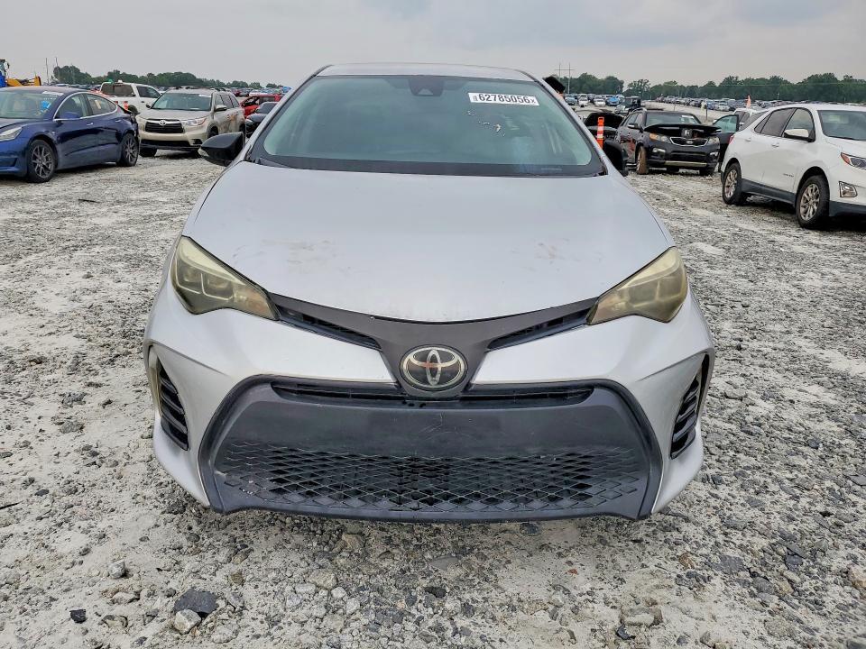 2019 TOYOTA COROLLA SE — Фото 5 из 12