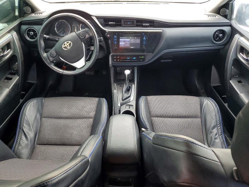 2019 TOYOTA COROLLA SE — Фото 8 из 12