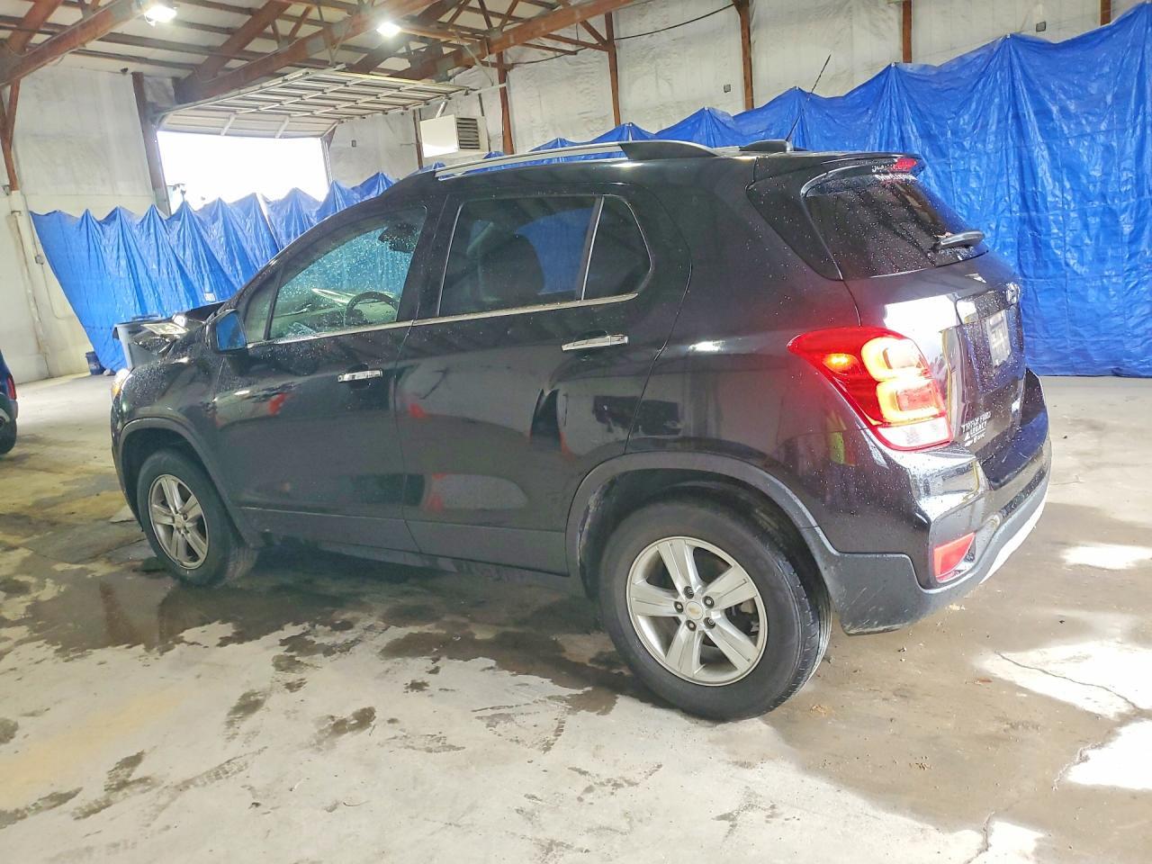 2020 CHEVROLET TRAX 1LT — Фото 2 из 13