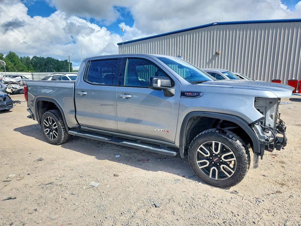 2024 GMC SIERRA K1500 AT4 — Фото 4 из 12