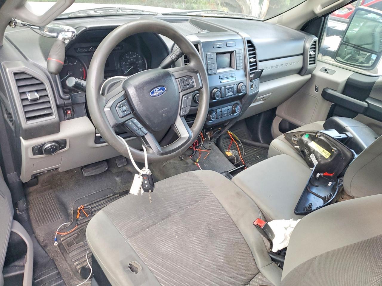 2020 FORD F550 SUPER DUTY — Фото 8 из 13