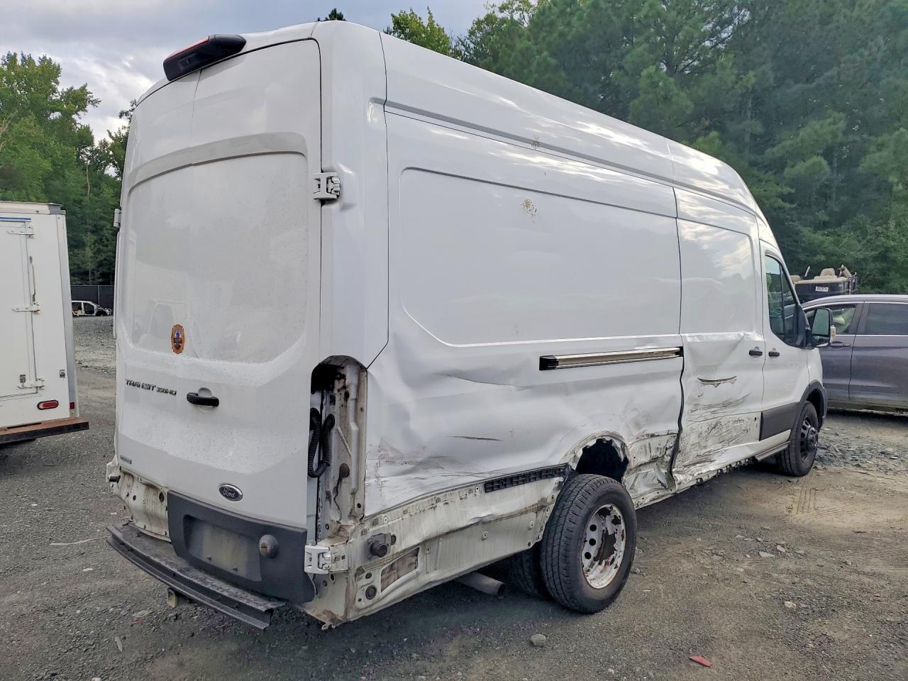 2020 FORD TRANSIT 350 HD DELIVERY VAN — Фото 3 из 13