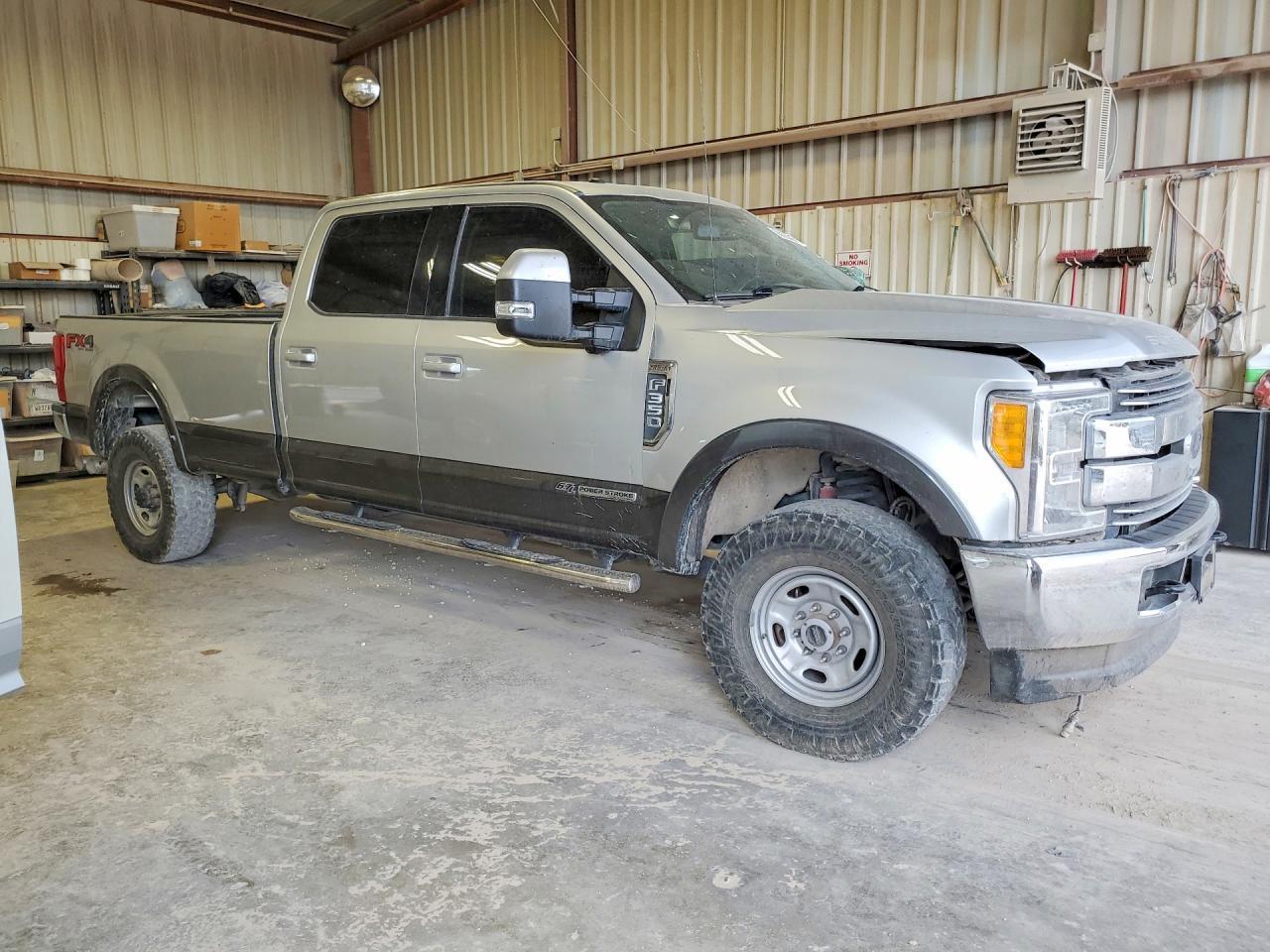 1FT8W3BT2HED16735 2017 FORD F350 photo no. 4