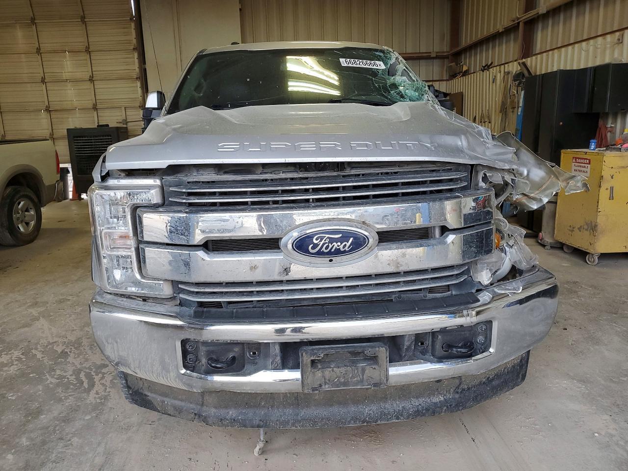 1FT8W3BT2HED16735 2017 FORD F350 photo no. 5
