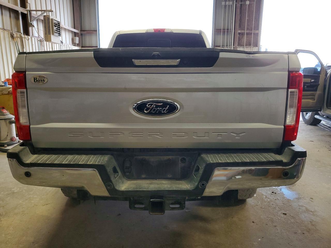 1FT8W3BT2HED16735 2017 FORD F350 photo no. 6