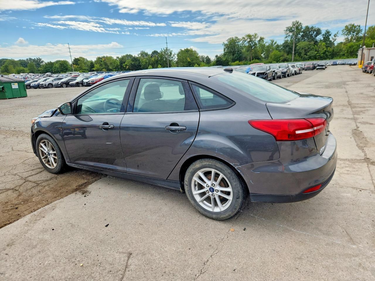 2017 FORD FOCUS SE — Фото 2 из 12