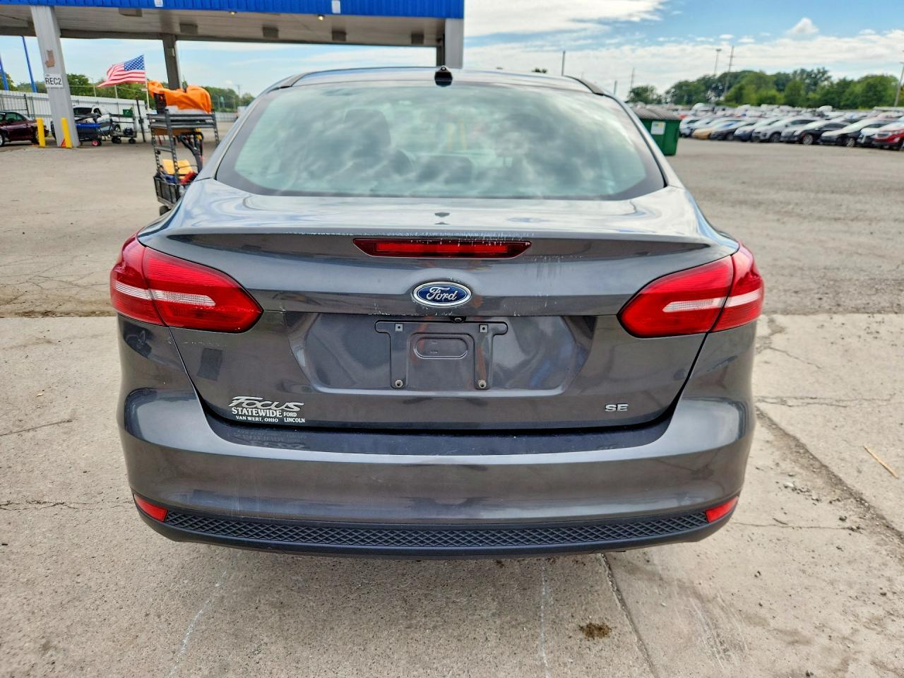 2017 FORD FOCUS SE — Фото 6 из 12