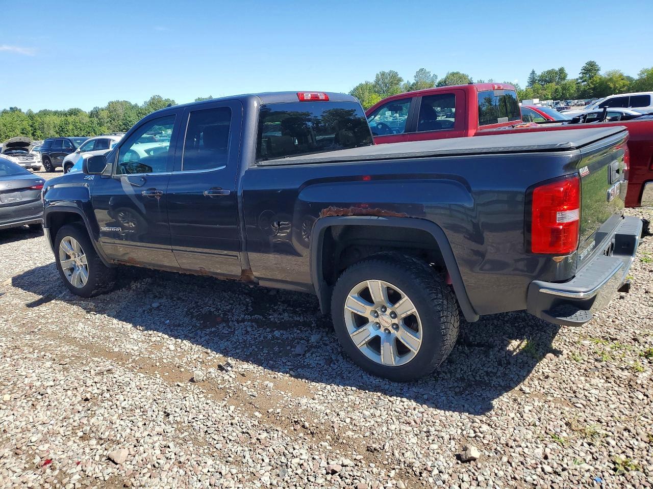 2015 GMC SIERRA K1500 SLE — Фото 2 из 12