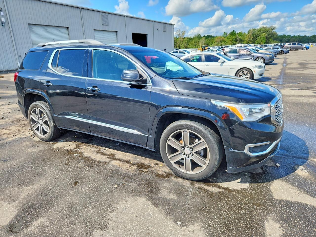 2017 GMC ACADIA DENALI — Фото 4 из 13