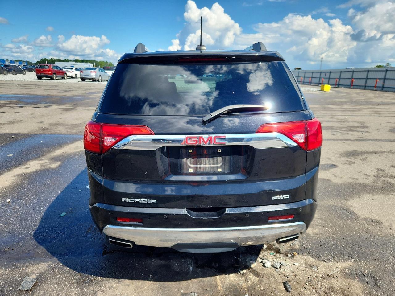 2017 GMC ACADIA DENALI — Фото 6 из 13