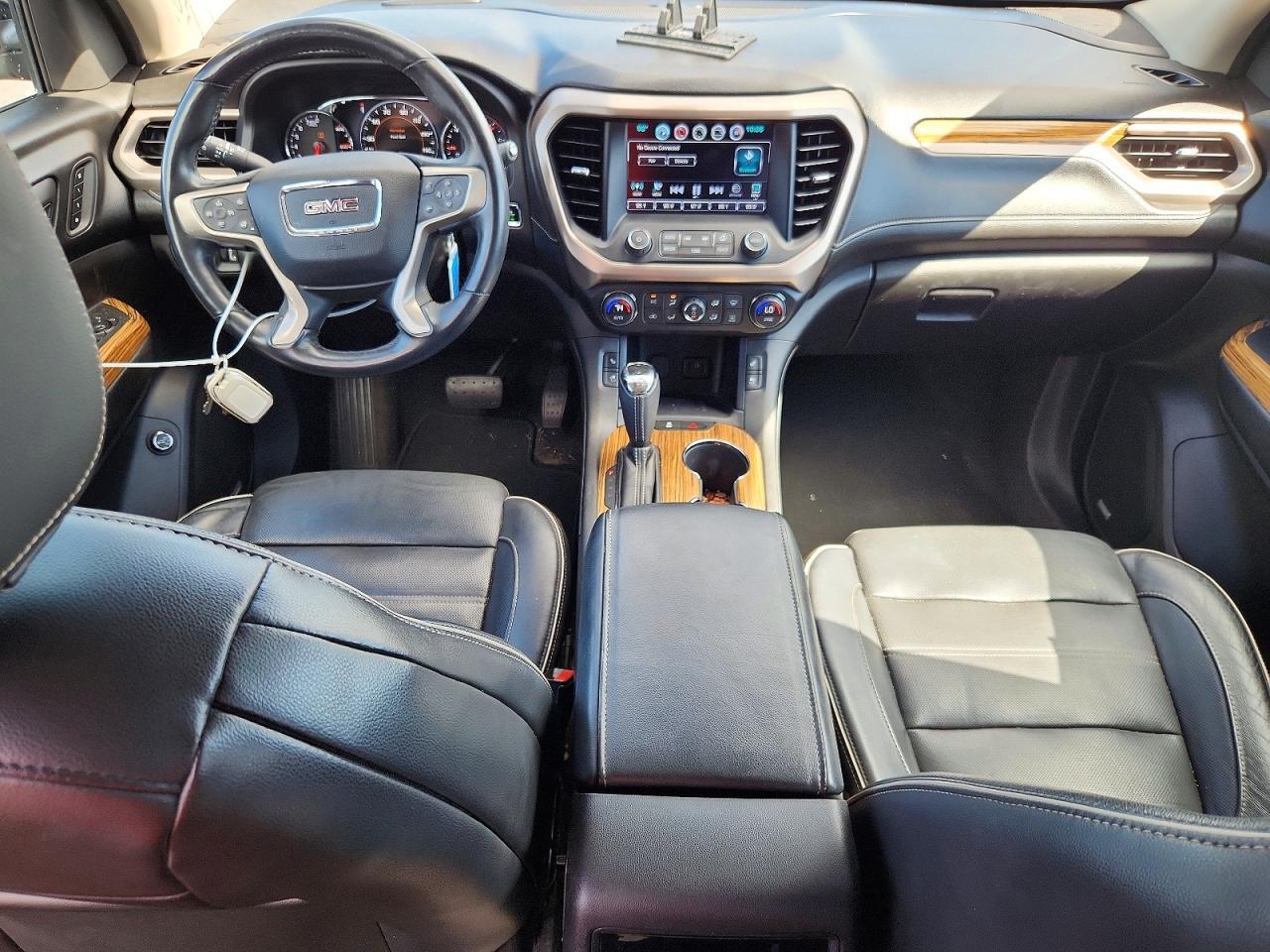 2017 GMC ACADIA DENALI — Фото 8 из 13