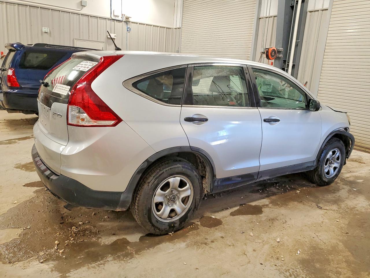 2013 HONDA CR-V LX — Фото 3 из 14