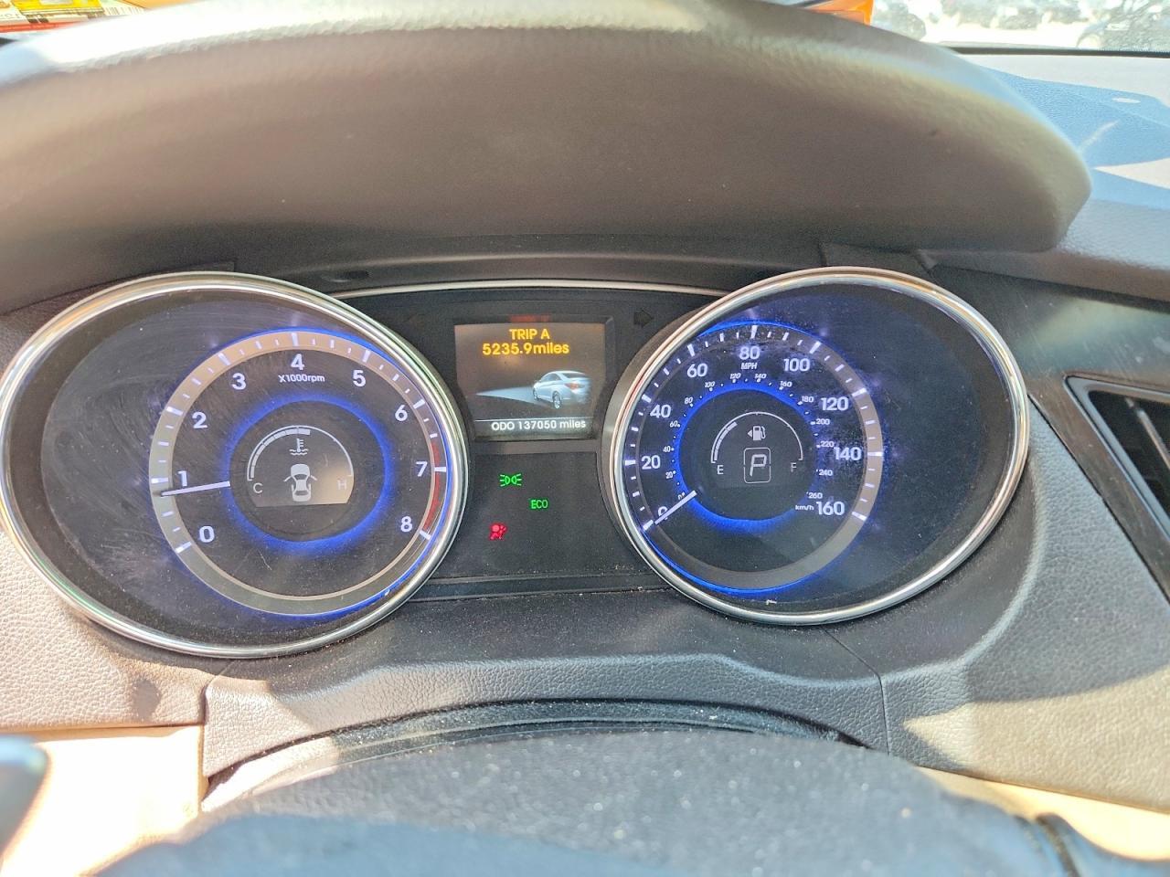 2014 HYUNDAI SONATA LIMITED 2.0T — Фото 9 из 12