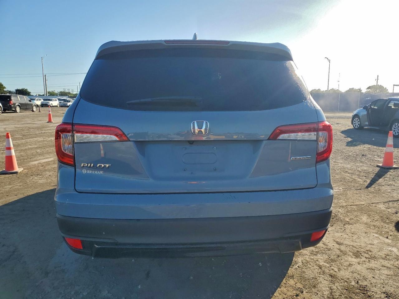 2022 HONDA PILOT SE — Фото 6 из 13