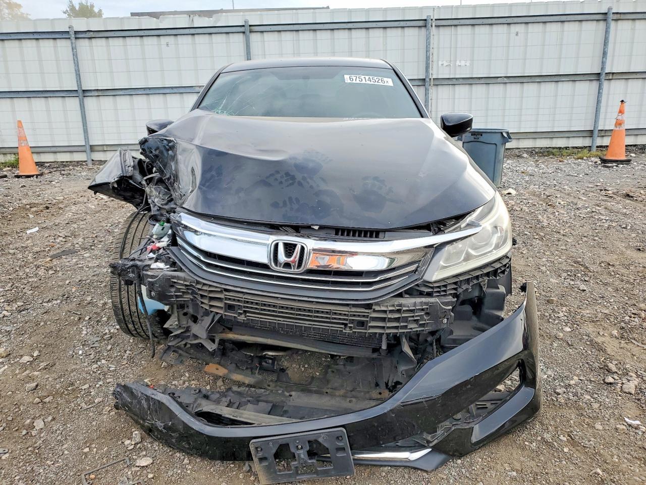 2017 HONDA ACCORD SPORT — Фото 5 из 12
