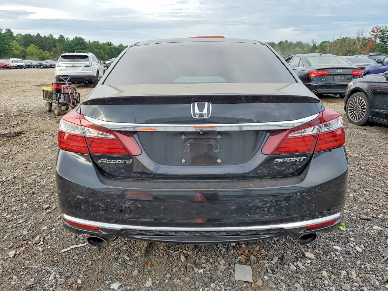 2017 HONDA ACCORD SPORT — Фото 6 из 12