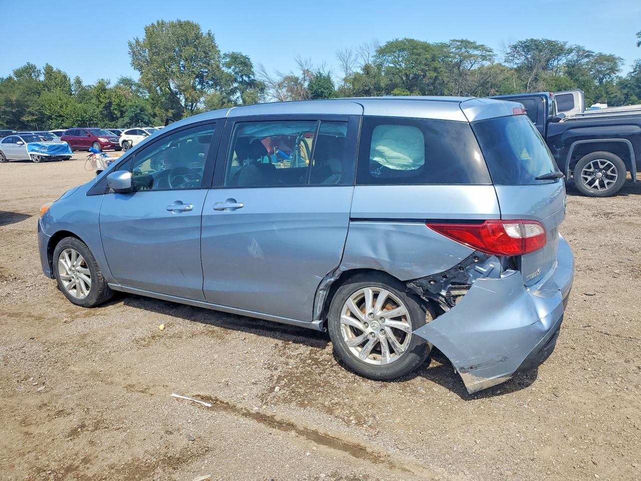 JM1CW2BL2C0132731 2012 MAZDA 5 photo no. 2