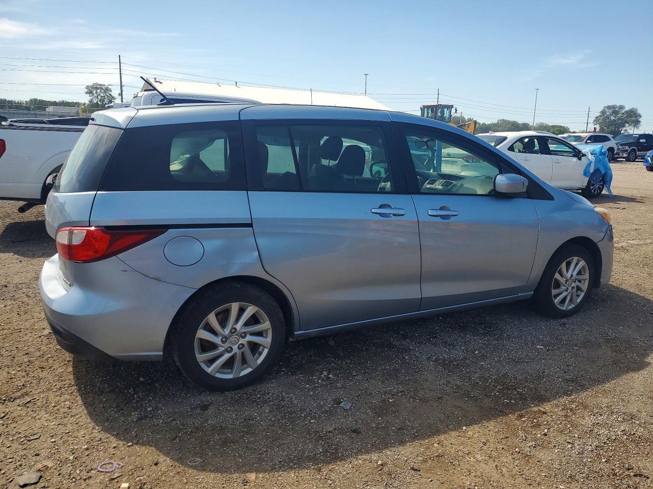 JM1CW2BL2C0132731 2012 MAZDA 5 photo no. 3