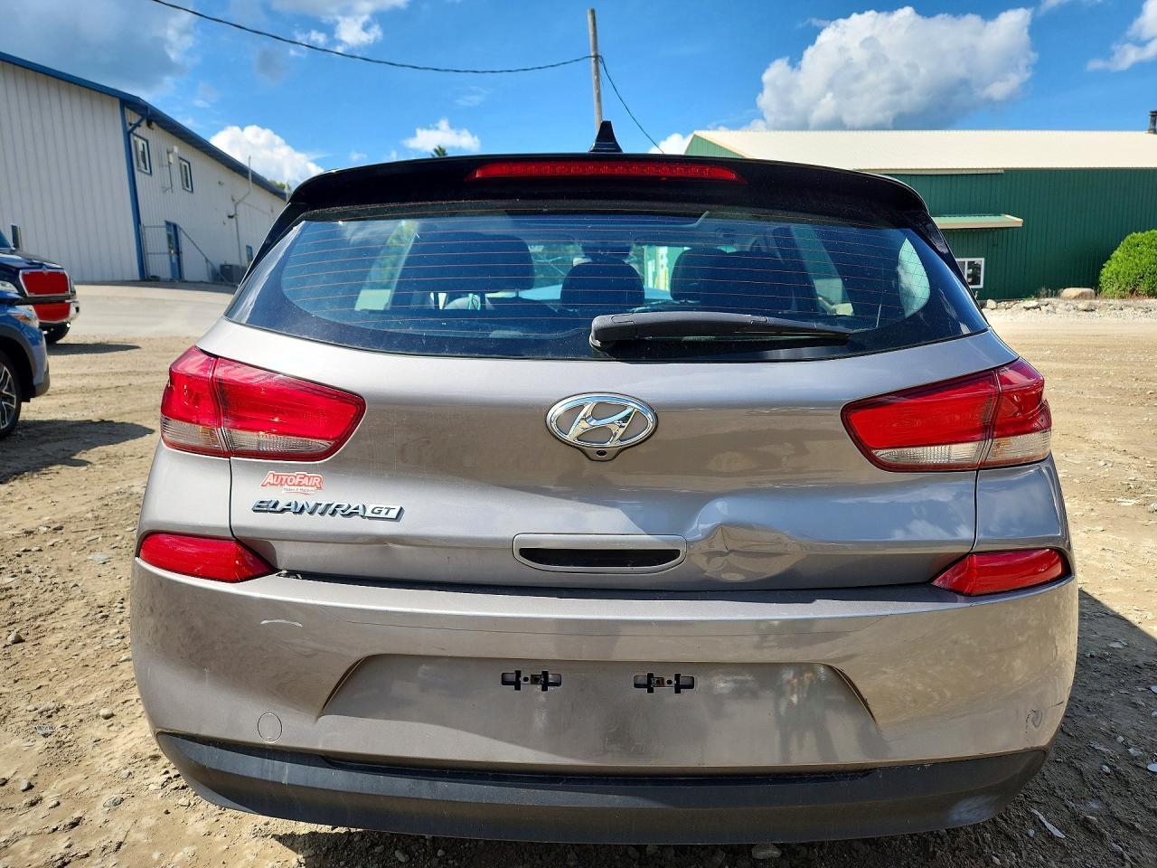 2020 HYUNDAI ELANTRA GT BASE — Фото 6 из 12