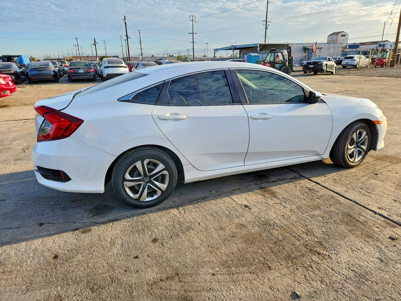 2018 HONDA CIVIC LX — Фото 3 из 12