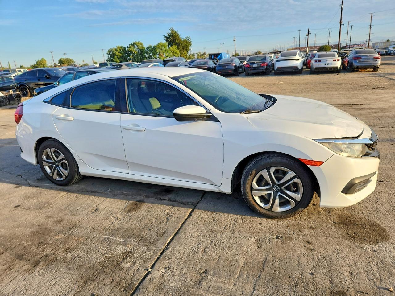 2018 HONDA CIVIC LX — Фото 4 из 12