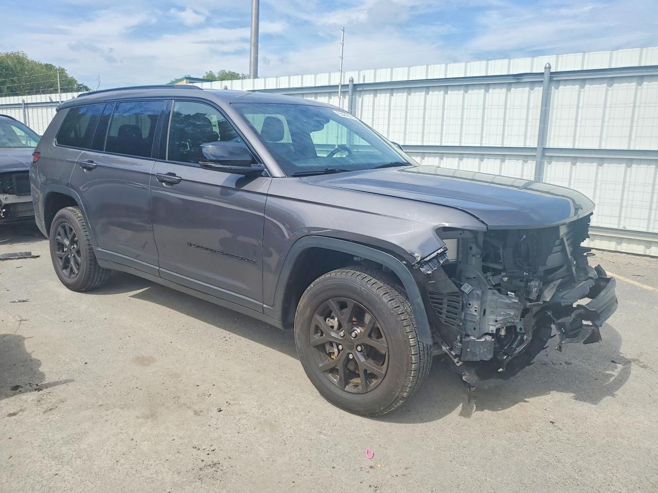 2024 JEEP GRAND CHEROKEE L LAREDO — Фото 4 из 14