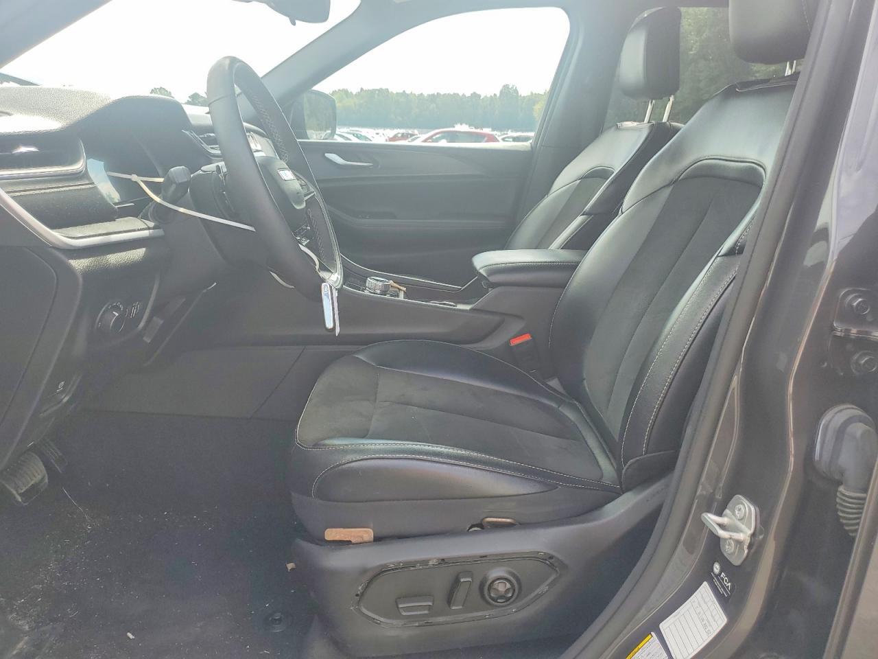 2024 JEEP GRAND CHEROKEE L LAREDO — Фото 7 из 14