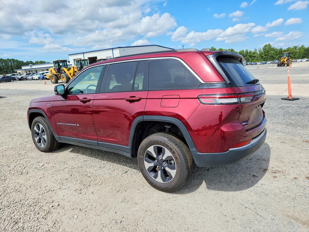 2024 JEEP GRAND CHEROKEE LIMITED 4XE — Фото 2 из 13