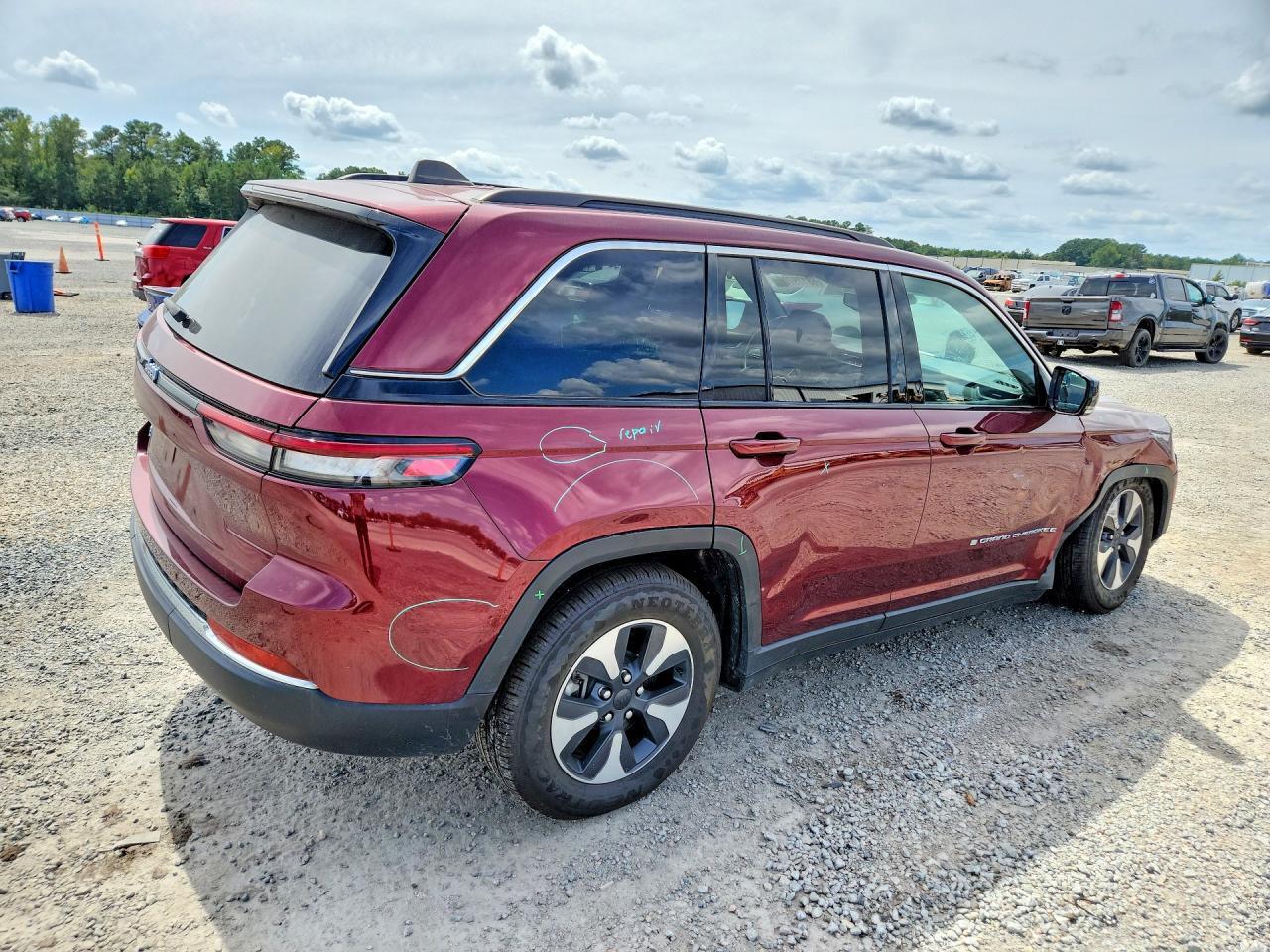 2024 JEEP GRAND CHEROKEE LIMITED 4XE — Фото 3 из 13