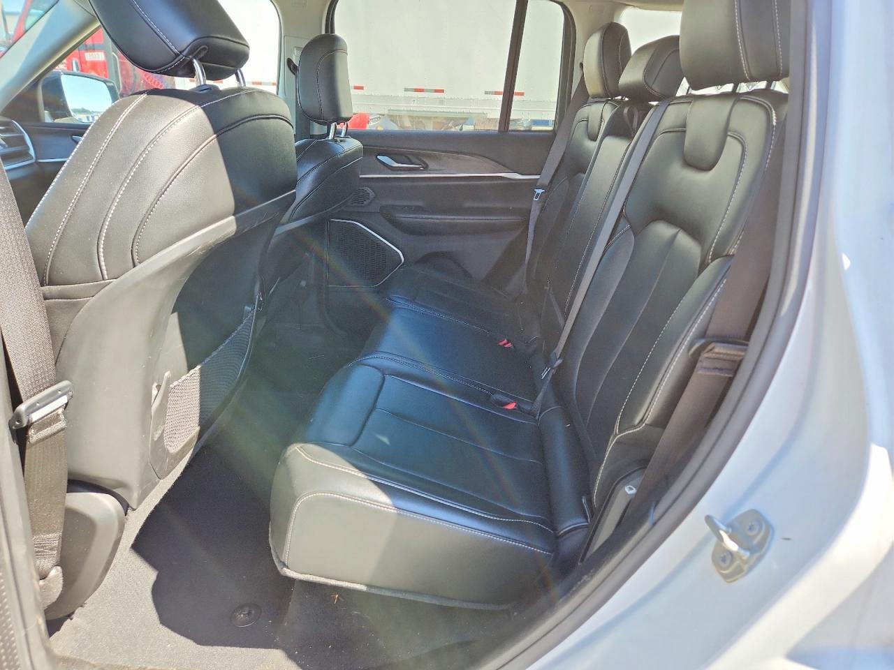 2024 JEEP GRAND CHEROKEE LIMITED 4XE — Фото 11 из 13