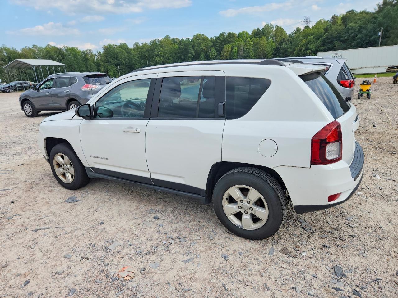 2014 JEEP COMPASS SPORT — Фото 2 из 13