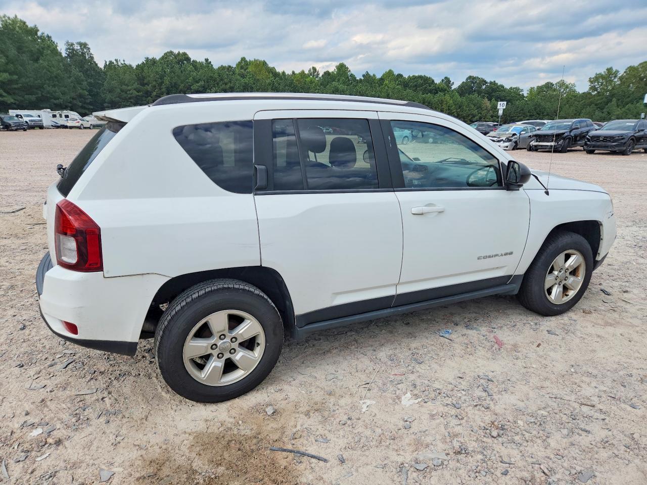 2014 JEEP COMPASS SPORT — Фото 3 из 13