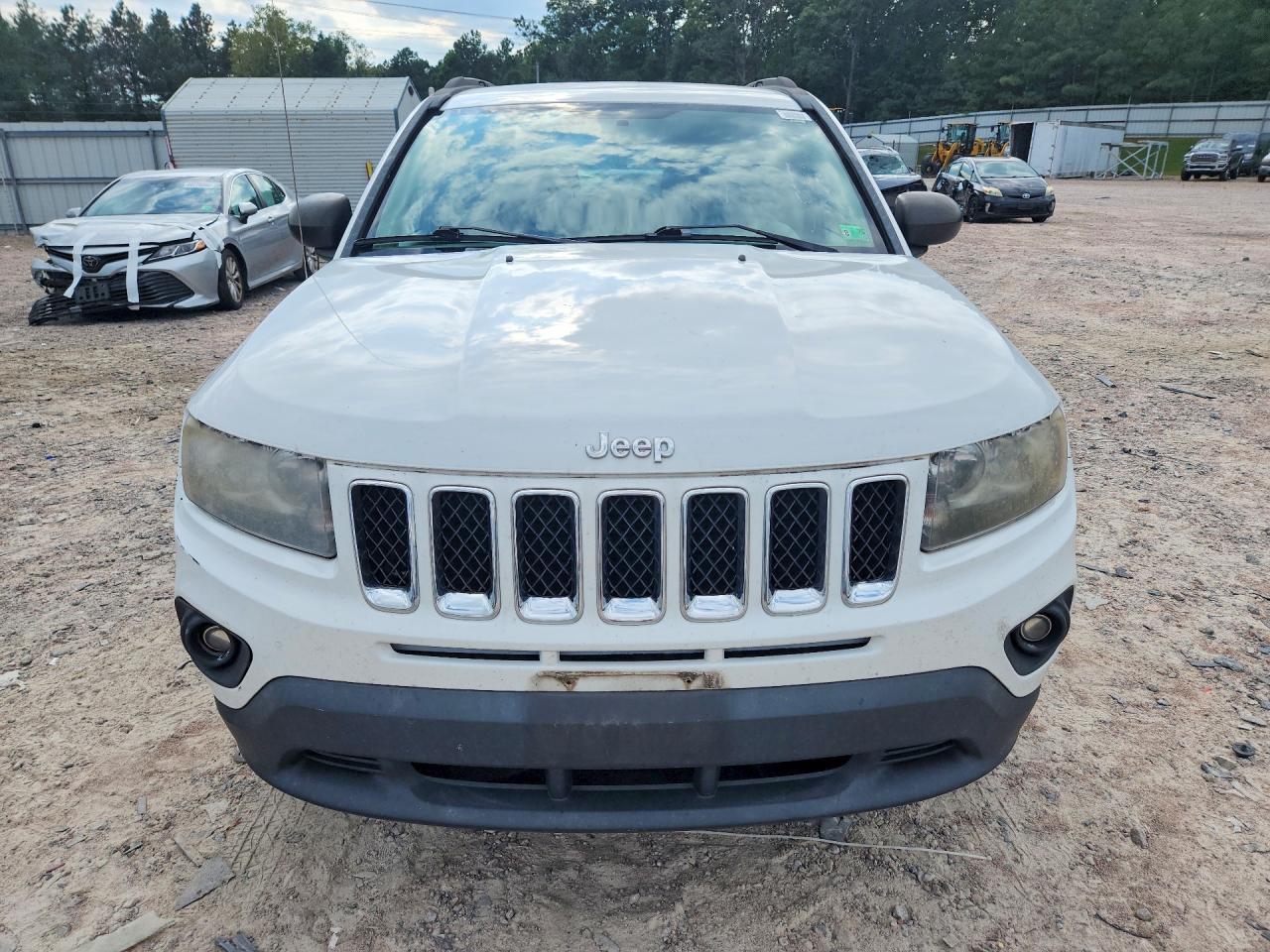 2014 JEEP COMPASS SPORT — Фото 5 из 13